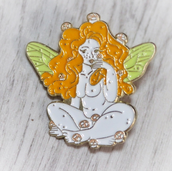 Beautiful orange mushroom forest nymph fairy enamel pin - Picture 3 of 8